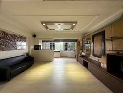 Blk 558 Jurong West Street 42 (Jurong West), HDB Executive #548422511